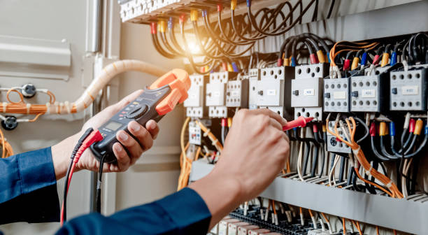Best Affordable Emergency Electrician  in Bridgeport, CT